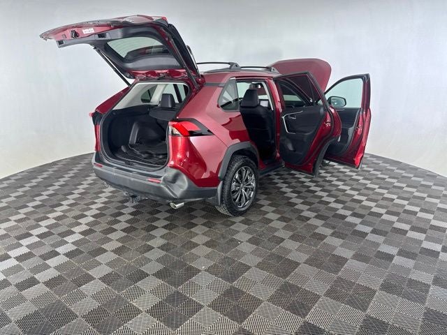 2022 Toyota RAV4 Hybrid XLE Premium