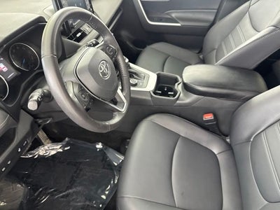 2022 Toyota RAV4 Hybrid XLE Premium