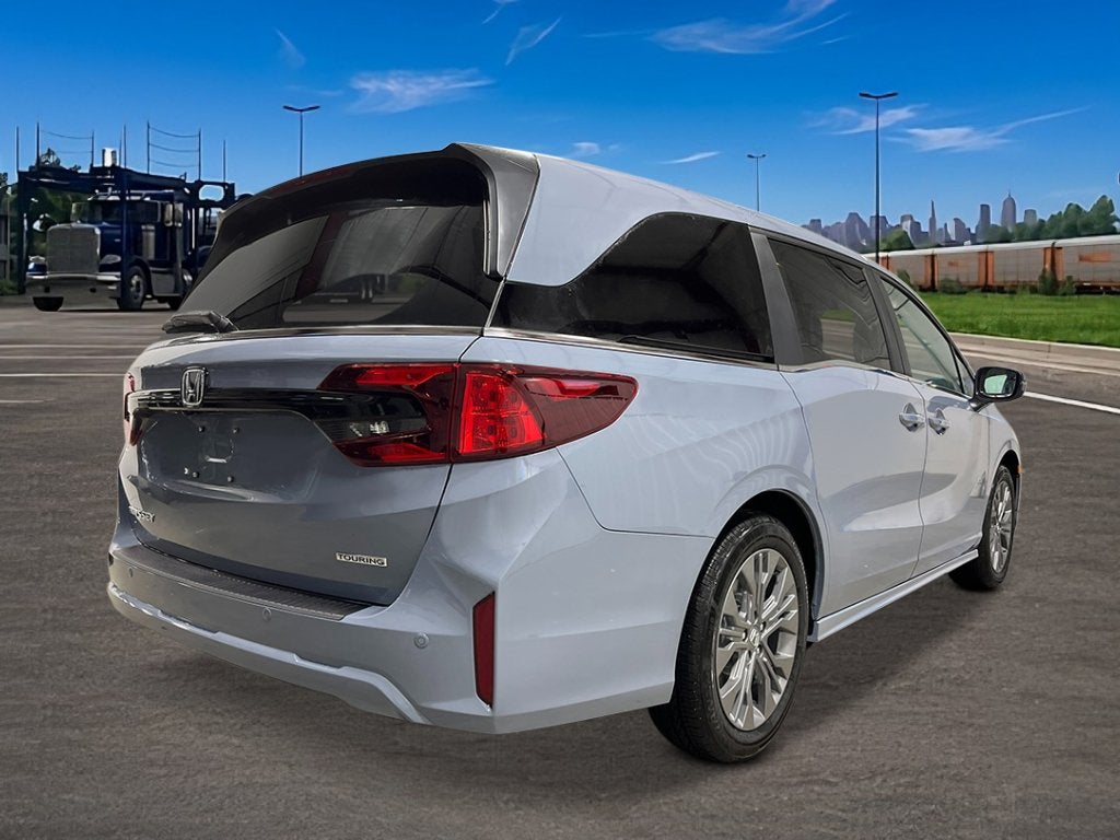 2027 Honda Odyssey Touring FWD