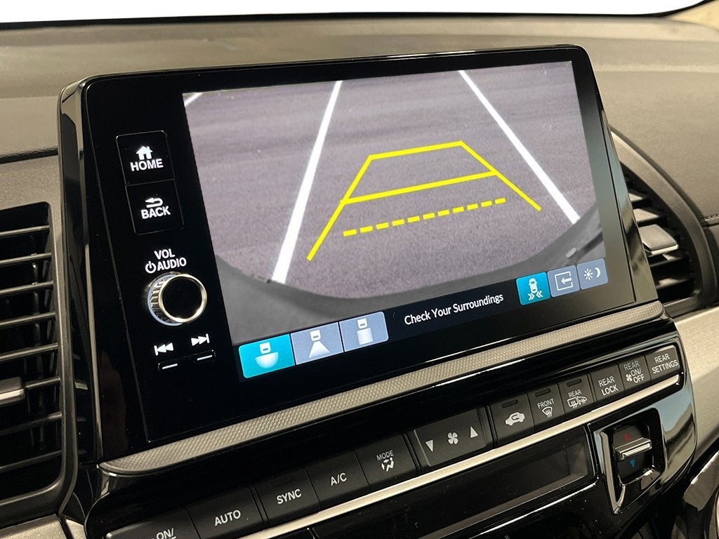 2027 Honda Odyssey Touring FWD