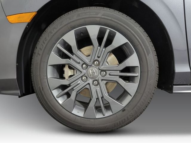 2026 Honda Odyssey Touring FWD