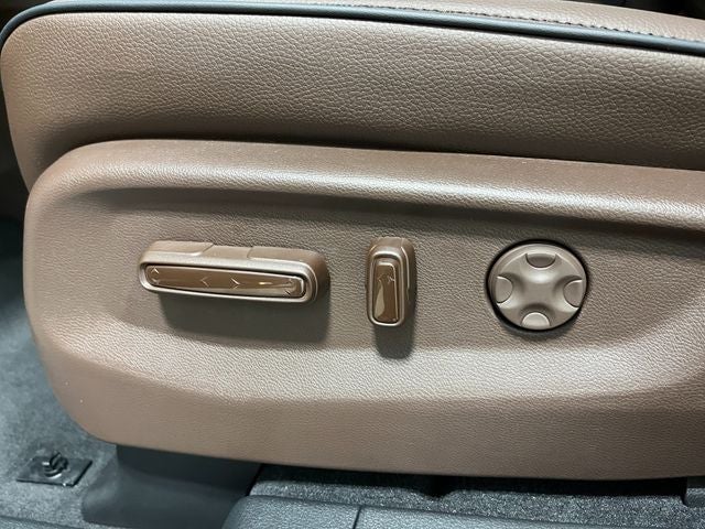 2026 Honda Odyssey Touring FWD