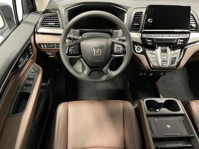 2026 Honda Odyssey Touring FWD