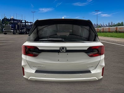 2026 Honda Odyssey Touring FWD