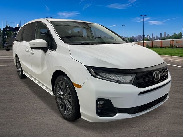 2026 Honda Odyssey Touring FWD