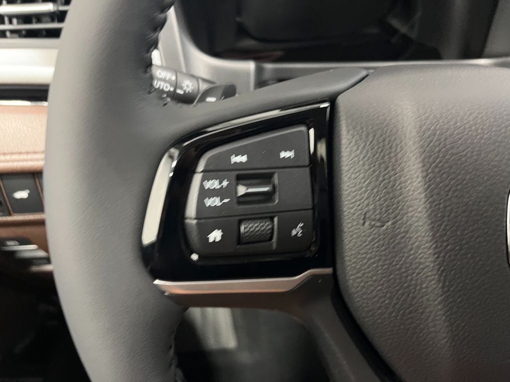 2027 Honda Odyssey Touring FWD