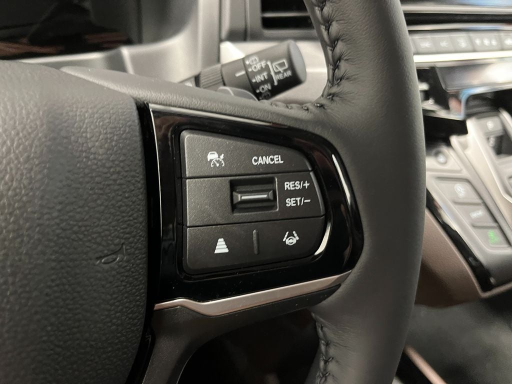 2027 Honda Odyssey Touring FWD