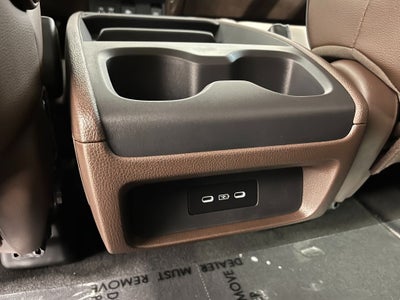 2027 Honda Odyssey Touring FWD