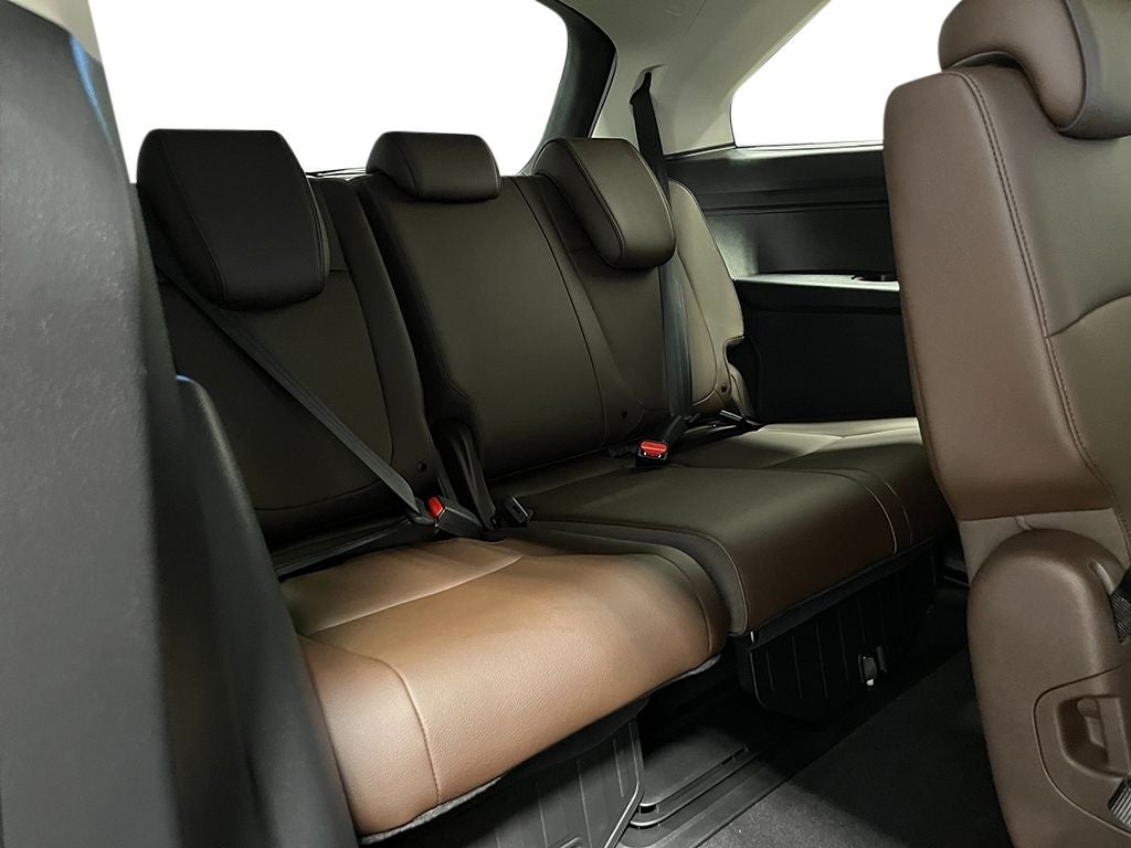 2027 Honda Odyssey Touring FWD