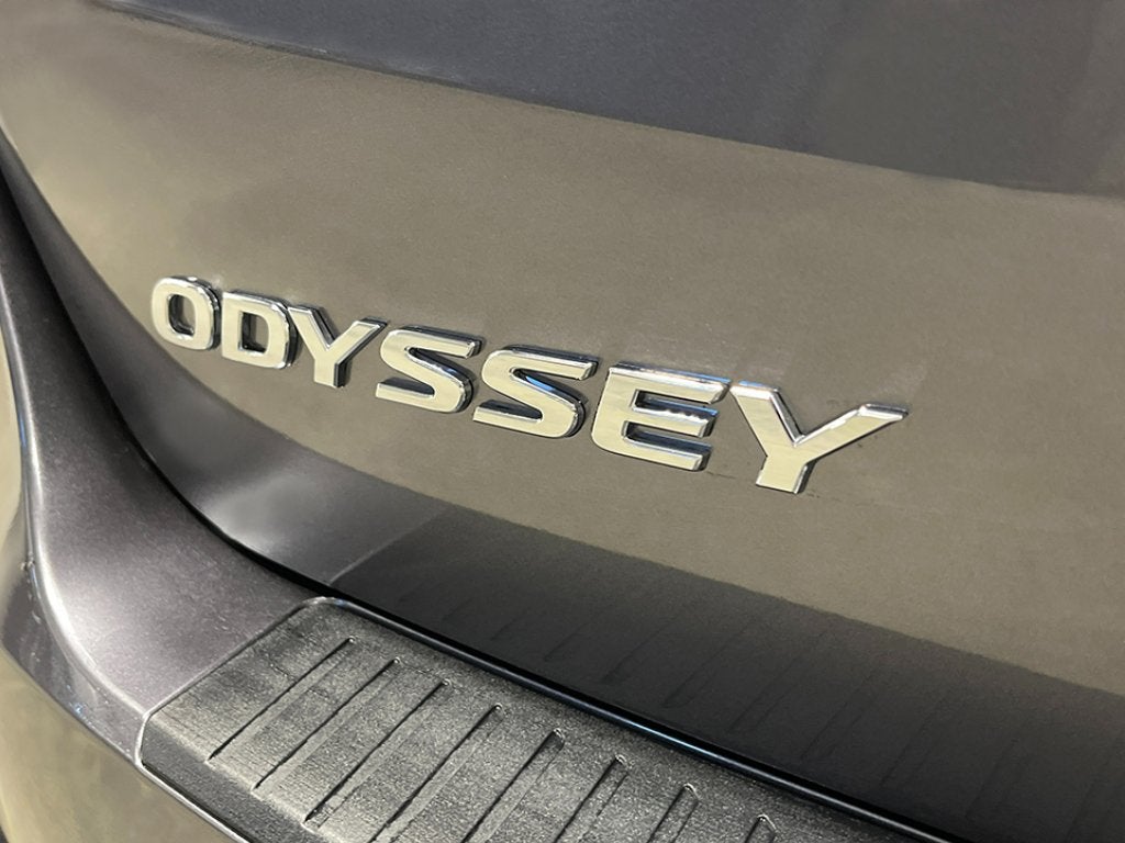 2027 Honda Odyssey Touring FWD