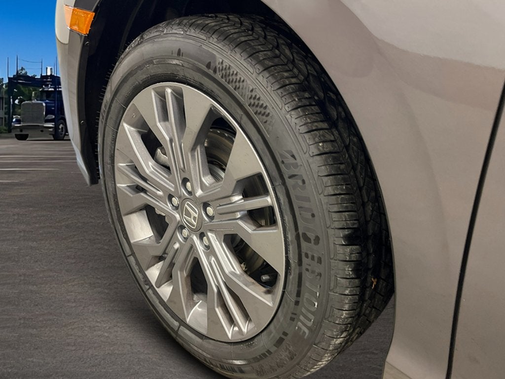 2027 Honda Odyssey Touring FWD