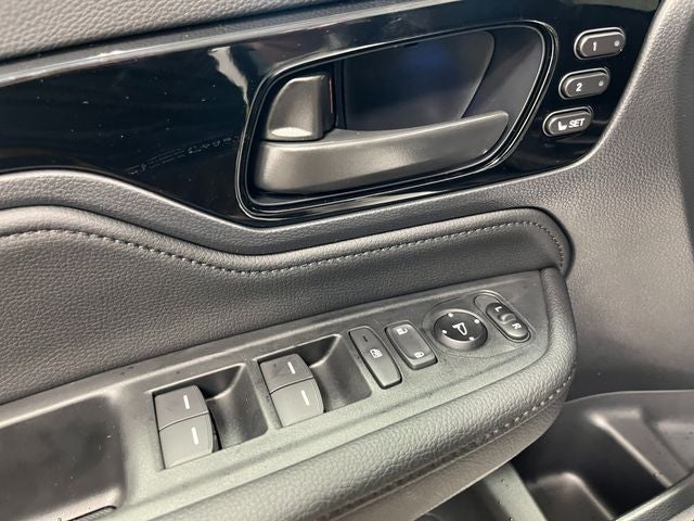 2026 Honda Odyssey Touring FWD