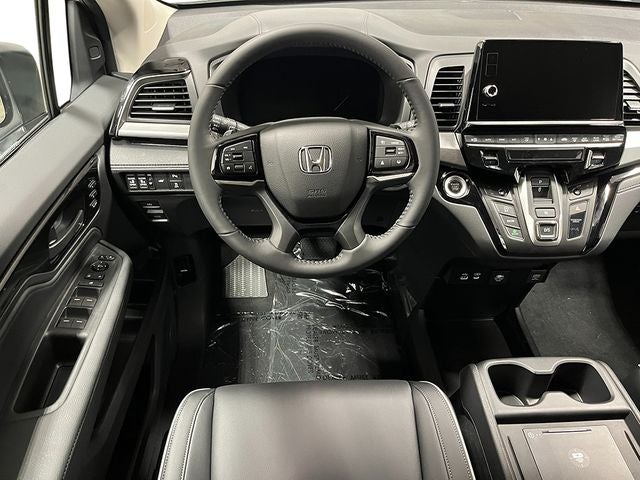 2026 Honda Odyssey Touring FWD