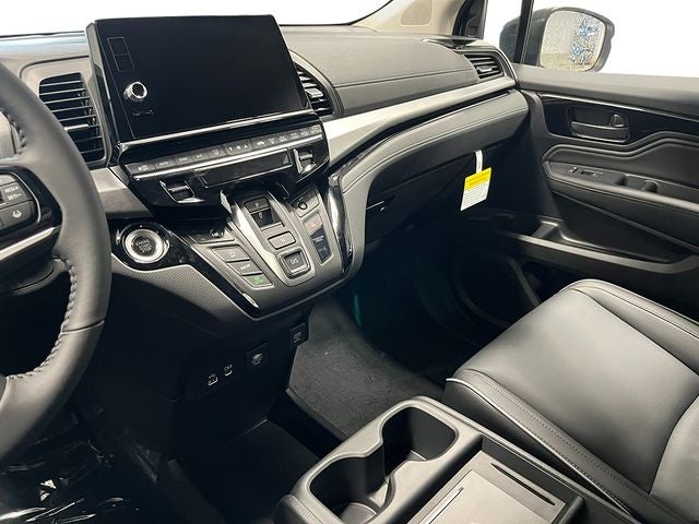 2026 Honda Odyssey Touring FWD