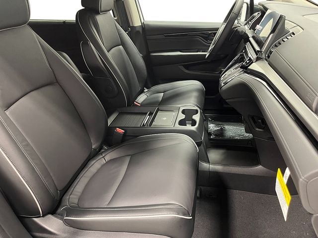 2026 Honda Odyssey Touring FWD