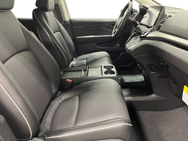 2026 Honda Odyssey Touring FWD