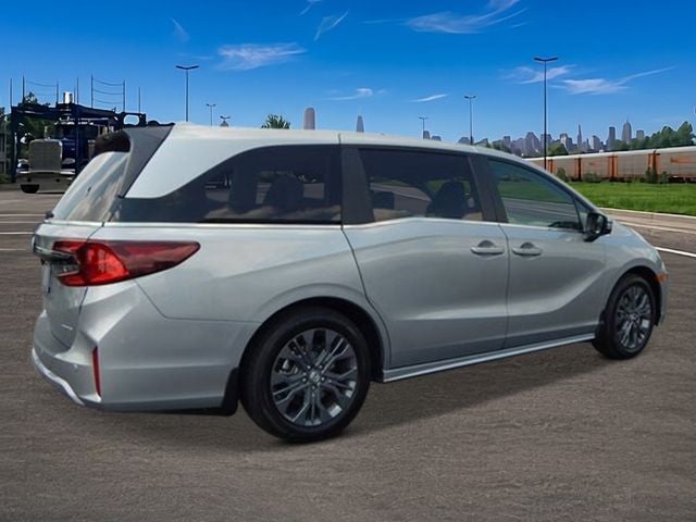 2026 Honda Odyssey Touring FWD