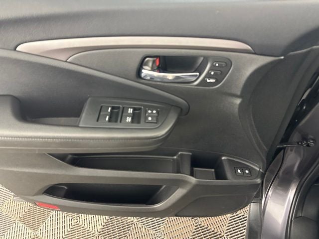 2022 Honda Pilot SE - Photo 22