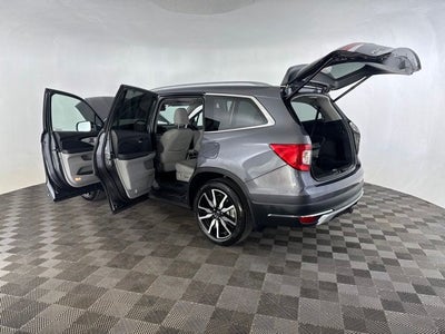 2020 Honda Pilot Touring 8 Passenger