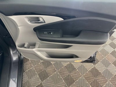 2020 Honda Pilot Touring 8 Passenger