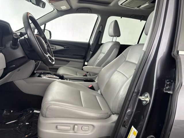 2020 Honda Pilot Touring 8 Passenger