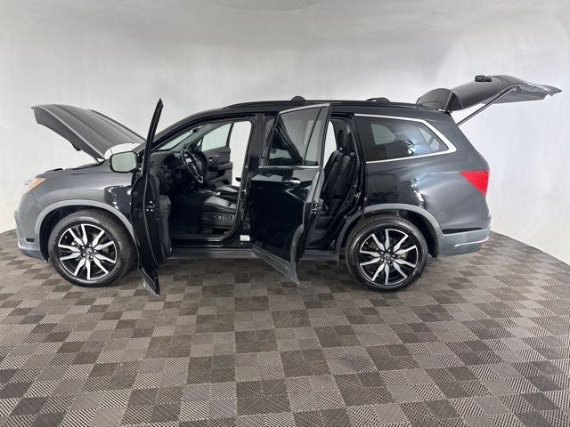 2019 Honda Pilot Touring 8 Passenger
