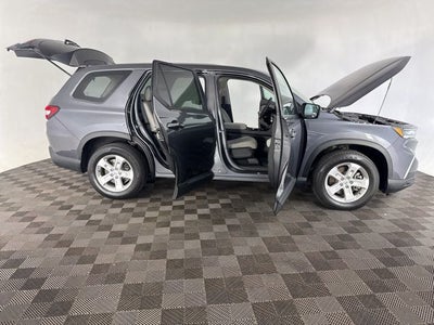 2023 Honda Pilot AWD LX