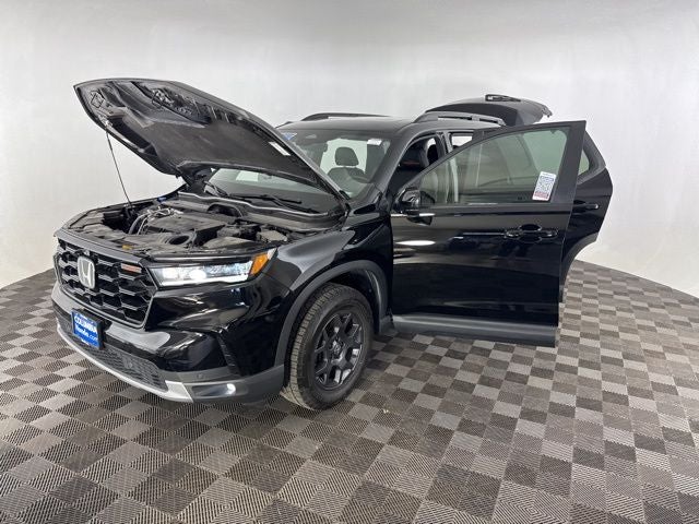 2025 Honda Pilot AWD TrailSport