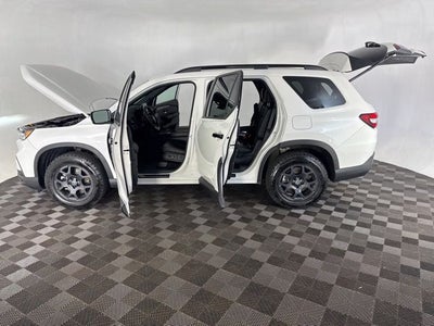 2025 Honda Pilot AWD TrailSport