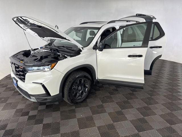 2025 Honda Pilot AWD TrailSport
