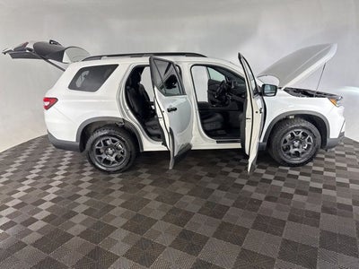 2025 Honda Pilot AWD TrailSport