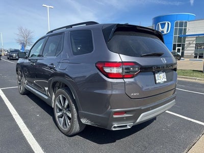 2024 Honda Pilot Touring