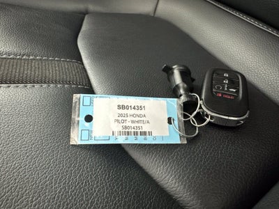 2025 Honda Pilot Touring