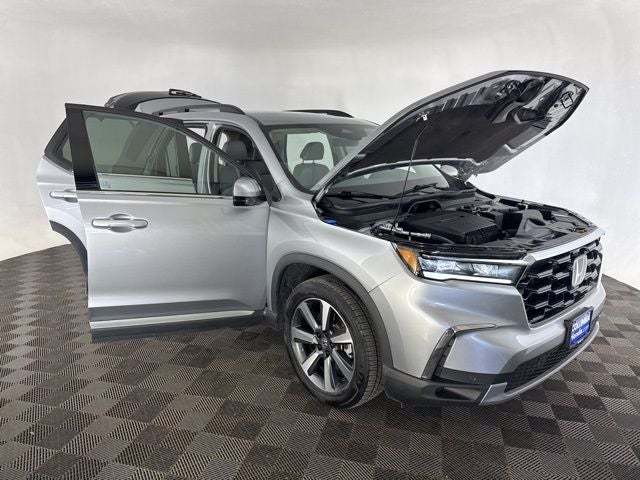 2023 Honda Pilot AWD TRG