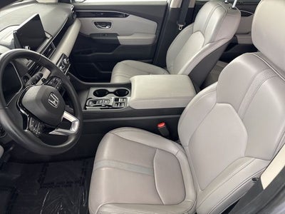 2023 Honda Pilot AWD TRG