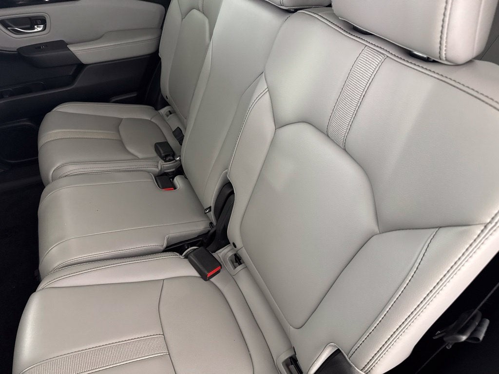 2025 Honda Pilot Touring - Photo 38