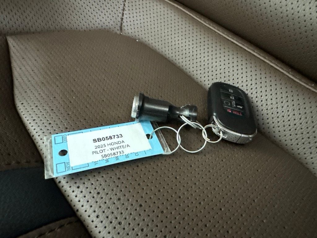 2025 Honda Pilot Elite