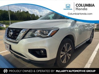 2017 Nissan Pathfinder SL