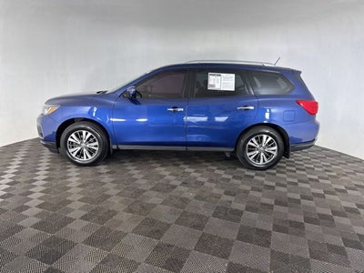 2017 Nissan Pathfinder SL
