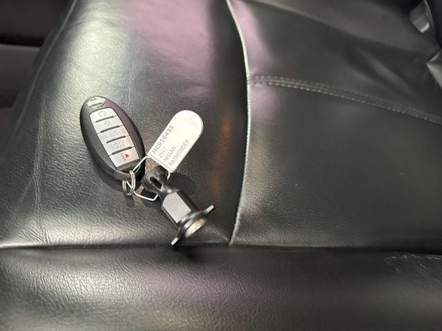 2017 Nissan Pathfinder SL