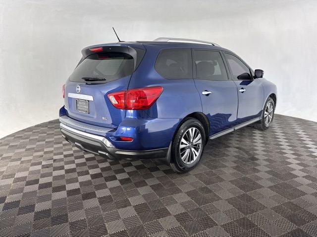 2017 Nissan Pathfinder SL