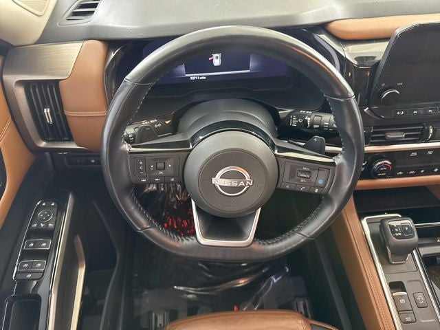 2022 Nissan Pathfinder Platinum
