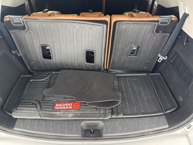 2022 Nissan Pathfinder Platinum
