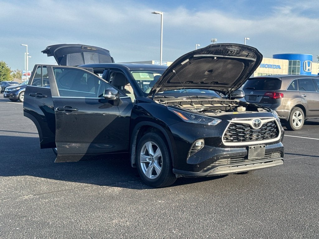 2024 Toyota Highlander LE