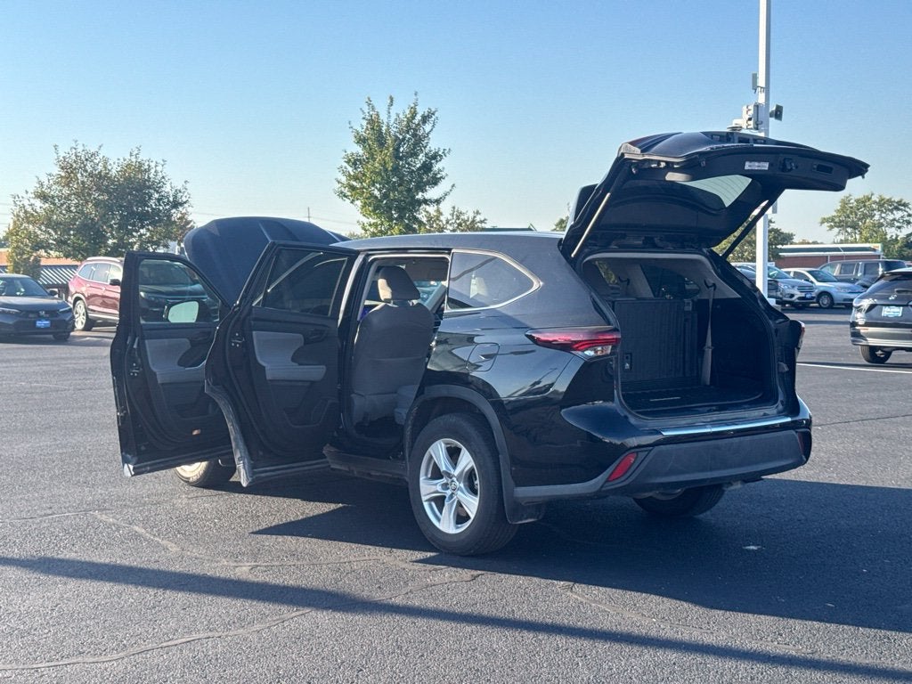 2024 Toyota Highlander LE