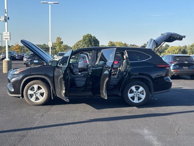 2024 Toyota Highlander LE
