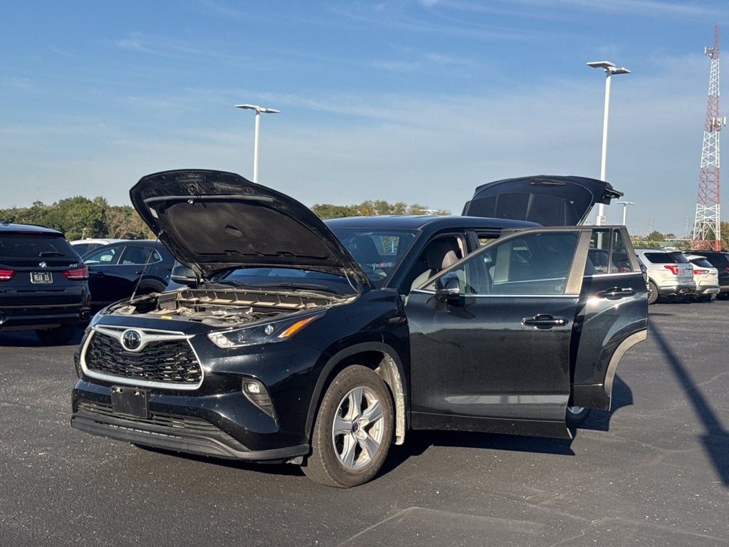 2024 Toyota Highlander LE