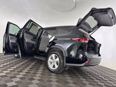 2024 Toyota Highlander LE
