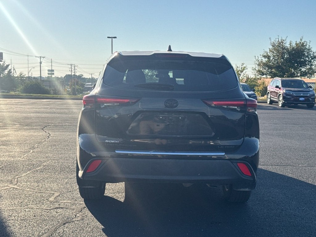 2024 Toyota Highlander LE