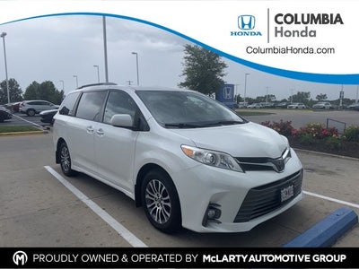 2019 Toyota Sienna XLE 8 Passenger